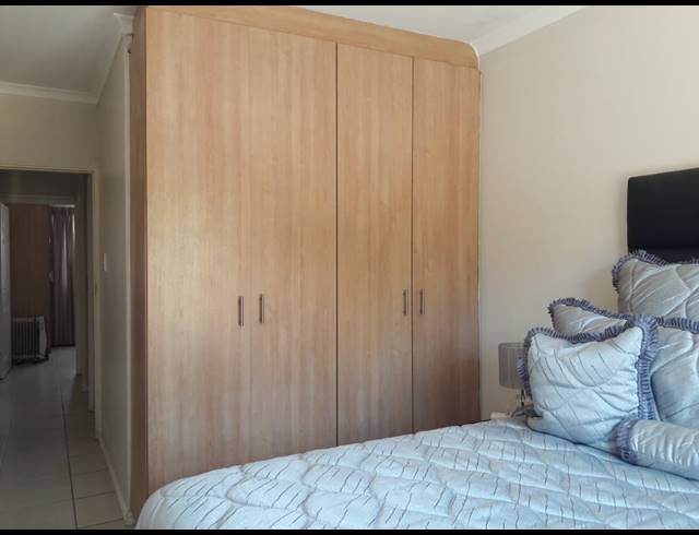 2 BEDROOM TOWNHOUSE RENTED IN WALMER HEIGHTS
